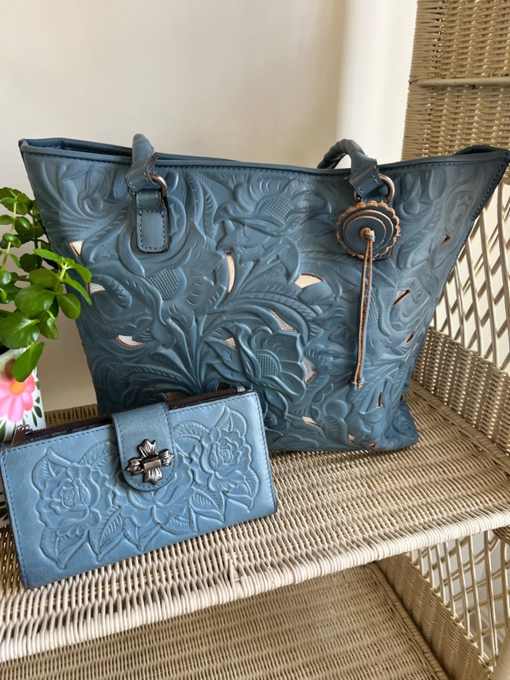 Patricia Nash Blue Floral Laser Cut Leather Benevnuto Tote and Cauchy Wallet